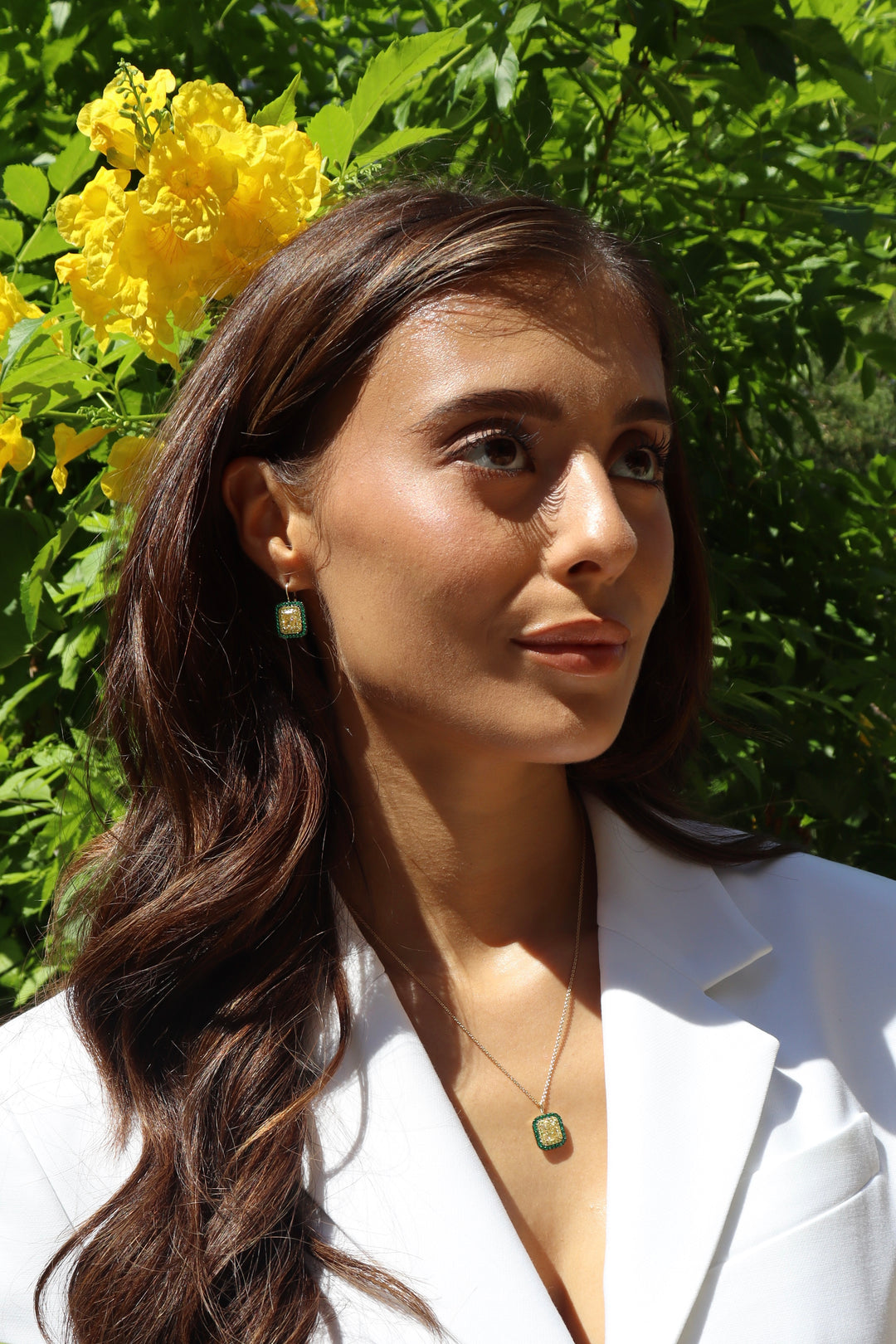 1.50ct Radiant Fancy Light Yellow Diamond & Emerald Necklace