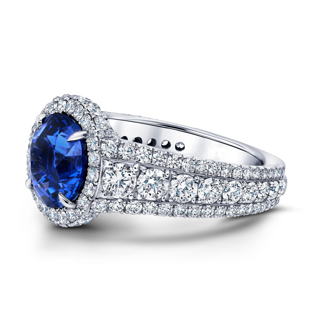 4.49ct Round Ceylon Sapphire & Diamond Ring