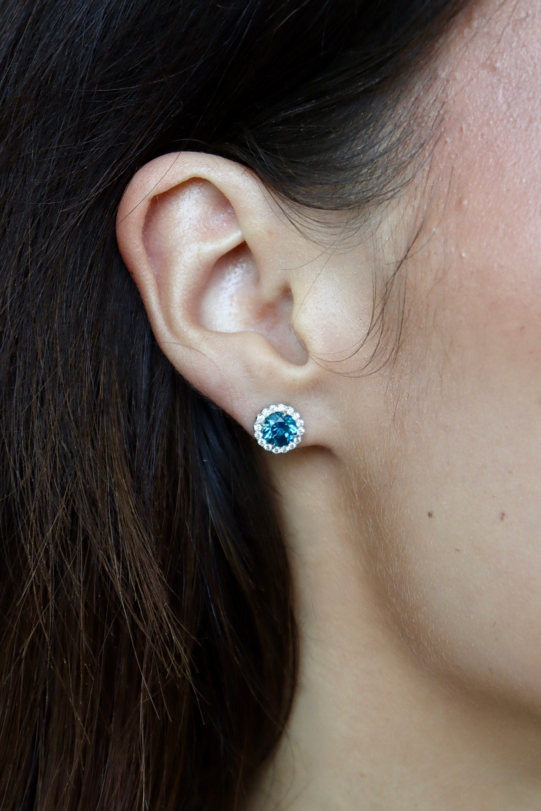 2.21ctw Round Montana Sapphire & Diamond Halo Studs in Platinum