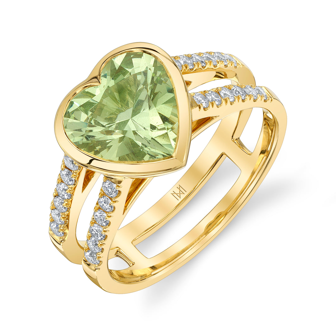 2.57ct Mint Garnet Heart Shaped Gemstone Bezel & Diamond Ring