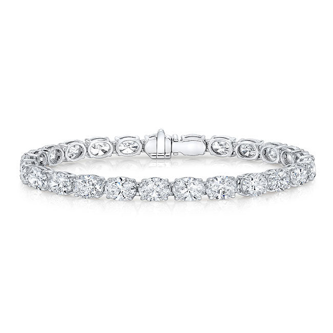 East to West Oval Brilliant Diamond Bracelet