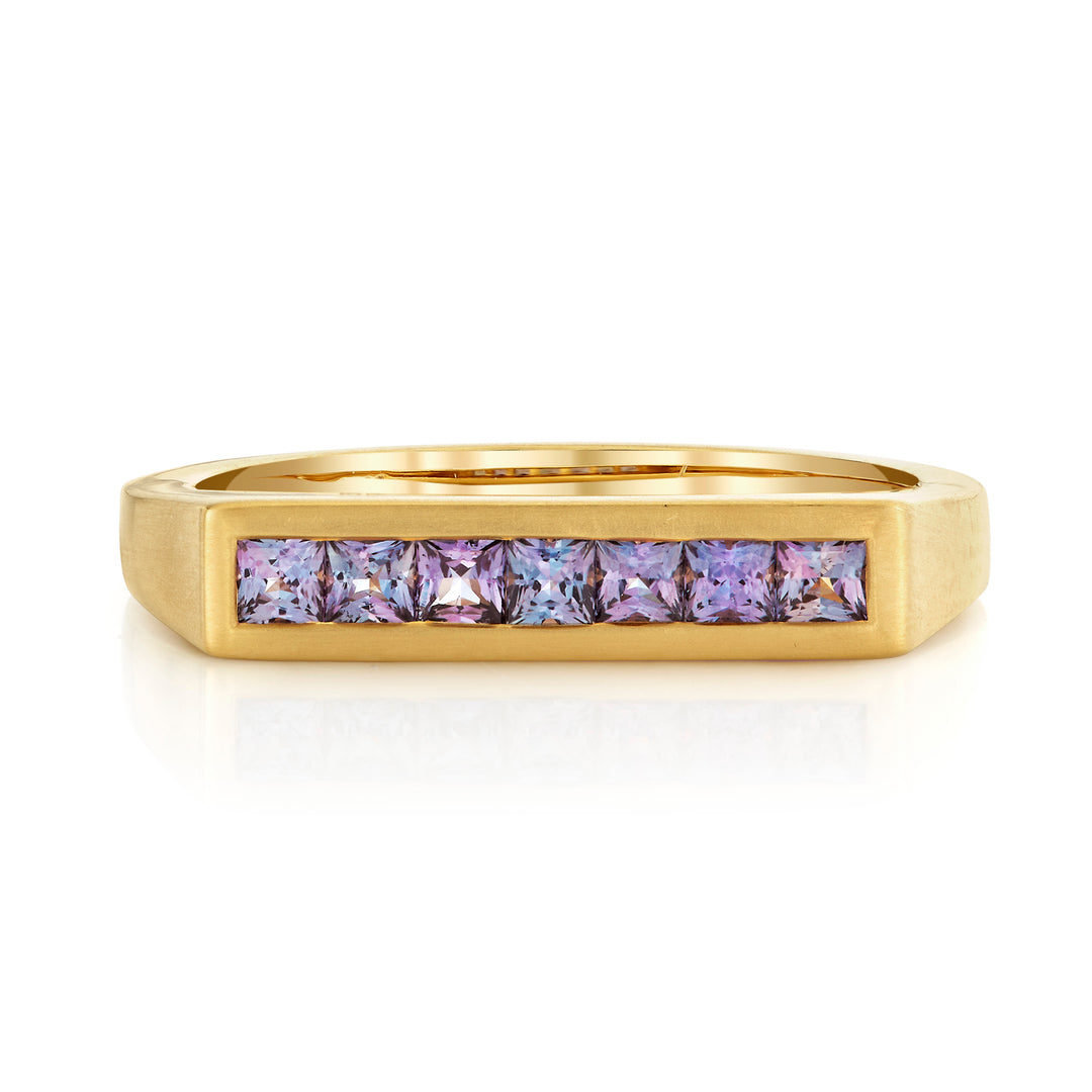 0.45ctw Alexandrite Bar Ring in 18K Yellow Gold