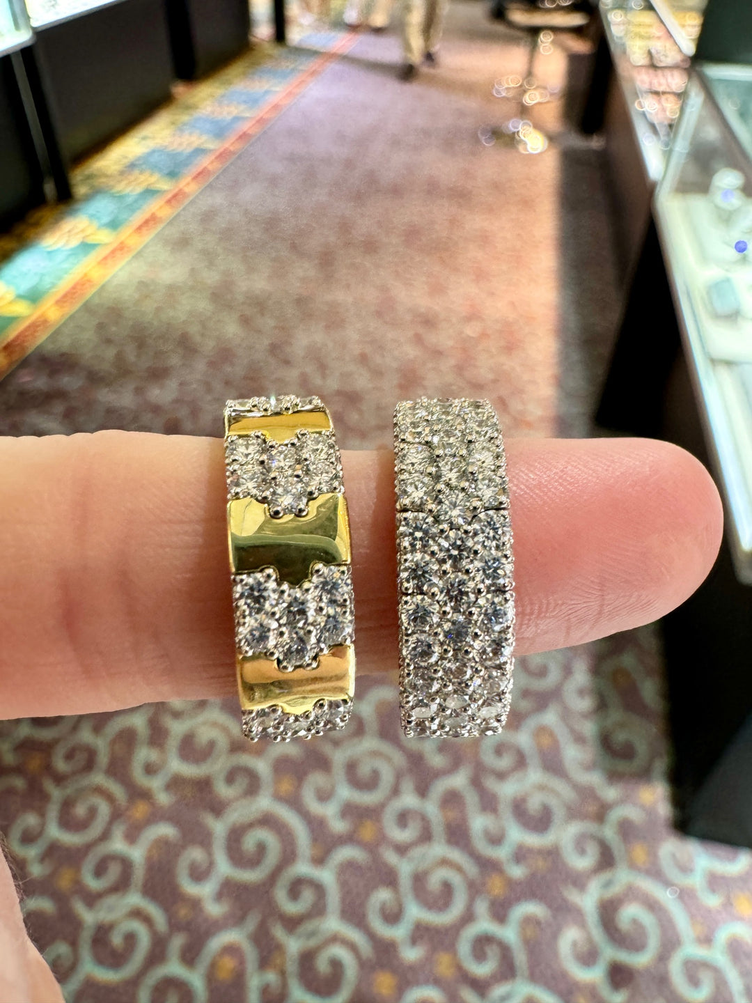 Stretchable Diamond "Puzzle" Eternity Band in 18K Yellow Gold