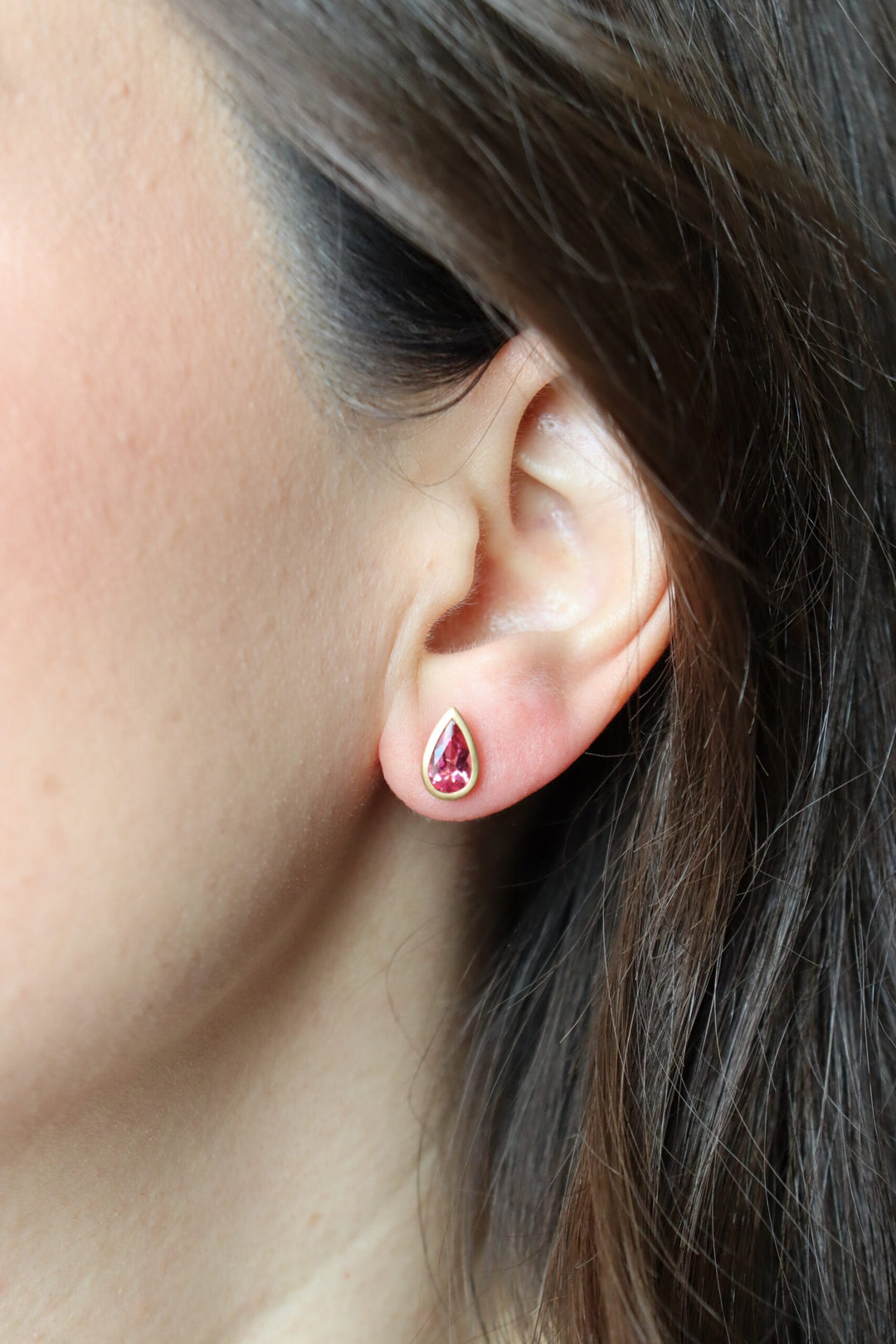 1.47ctw Pear Shape Pink Tourmaline Bezel Studs in 18K Yellow Gold