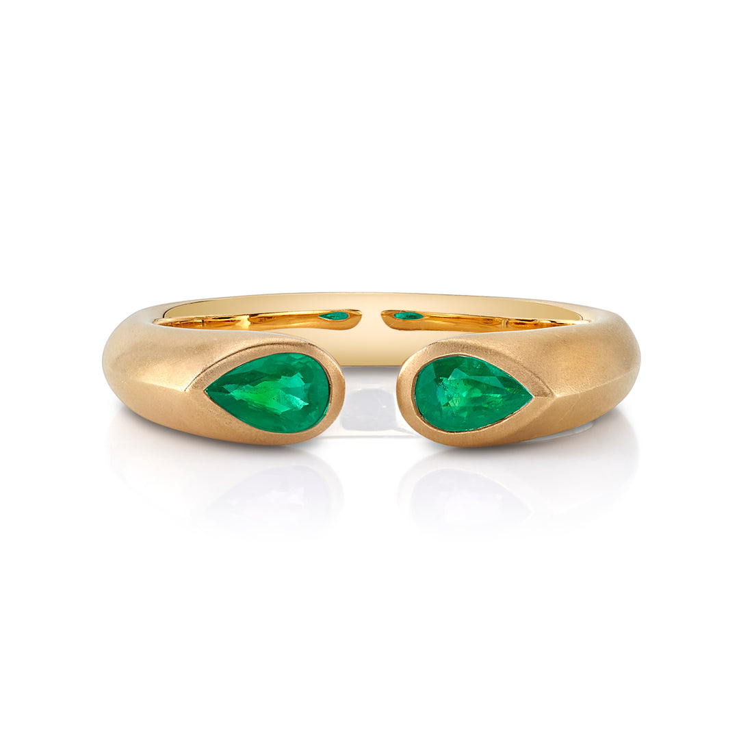 Huggie Emerald Ring